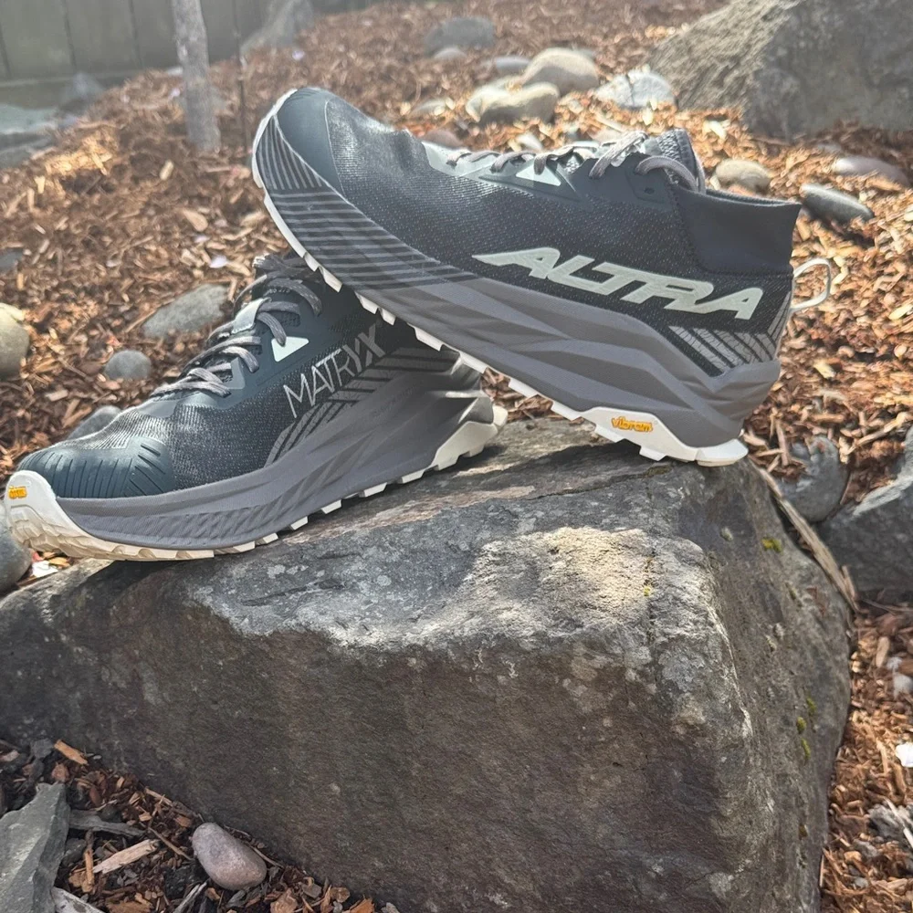 Altra Olympus 275 Trail Shoes - Black Gray men 11 - Picture 1 of 10
